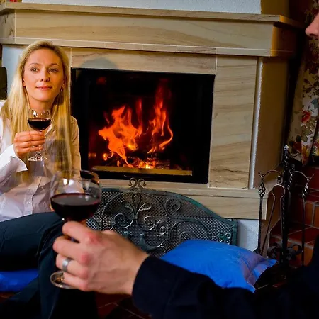 Готель Neue Post