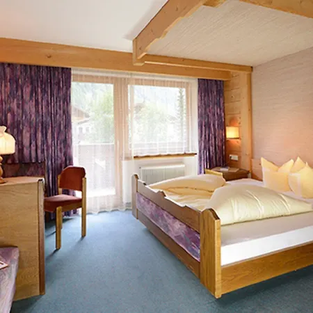 Neue Post 3* זולדן