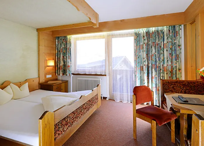 Neue Post 3* سولدن