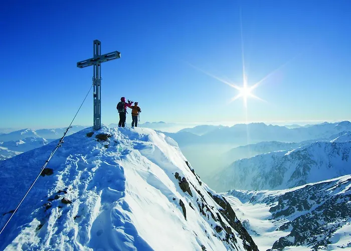 Neue Post Отель Зёльден